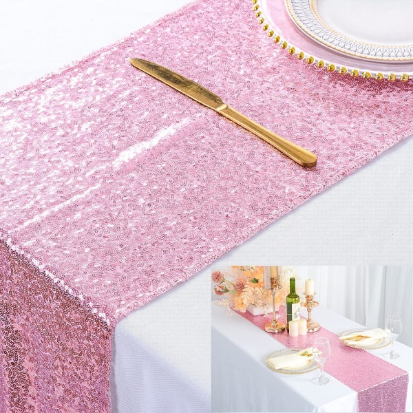 Glittrande roséguld bord och stolar för bröllop och jul
