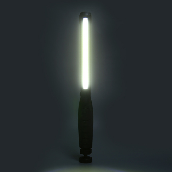 Genopladelig LED-arbejdslampe med magnet og USB 360 graders rotation