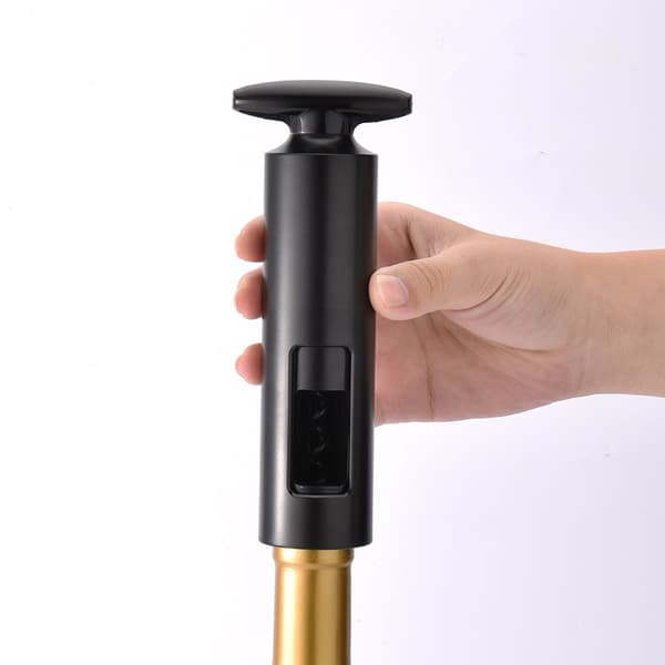 Semi-automatisk flaskeåpner med foliekutter. Den perfekte manuelle