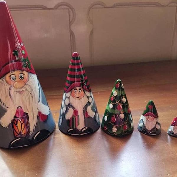 Jule Nesting Doll, 5 stykker skandinavisk julegnom Russ
