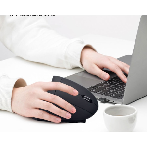 Svart, svart ergonomisk Bluetooth-mus, 6400 DPI vertikal mus, 6