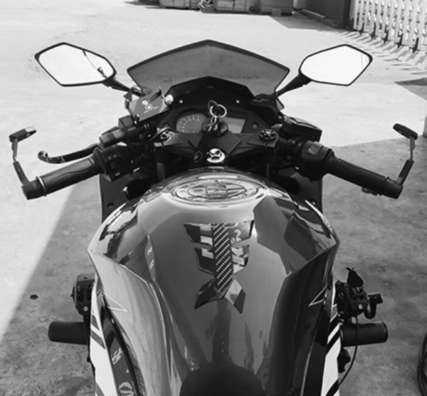 Et par sorte, nye aluminiums bremse- og koblingsgreb beskyttere, moto