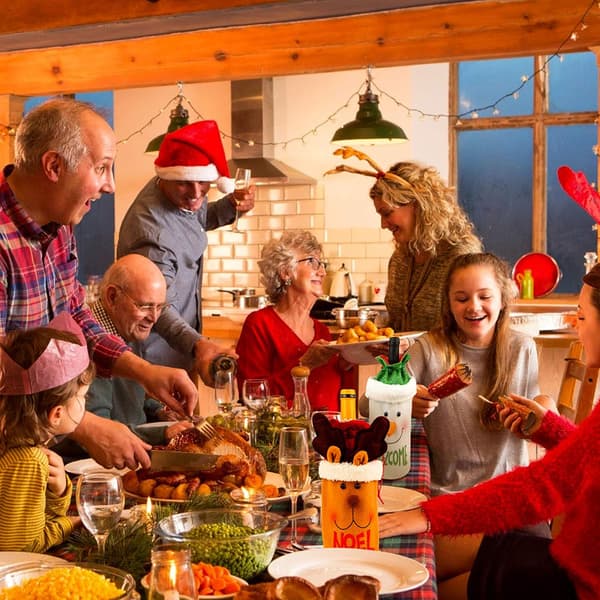 3 st röda vinflaskor i jultomte-design, julklappar vinflaska
