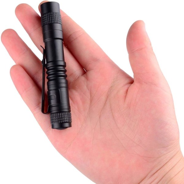 LED Pen Mini Ficklampa Super Small Vattentät Pocket Clip Powere
