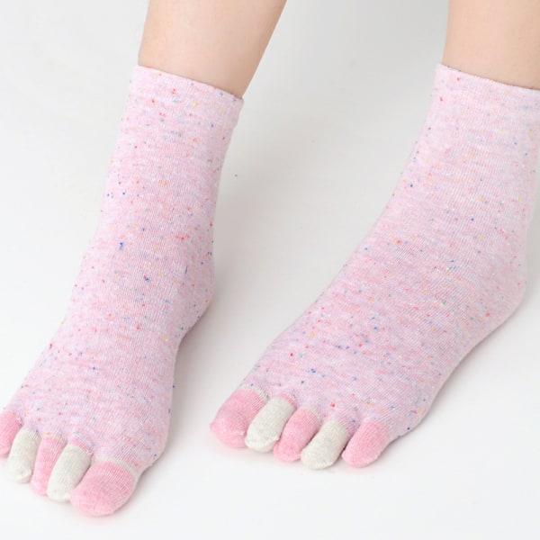 Vaaleanpunaiset Flower-Short 5 Finger -sukat monivärisillä puuvillavarpailla