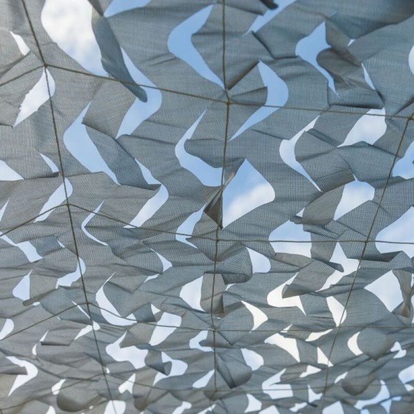 1 x Sort perforeret parasol 3 x 3 meter