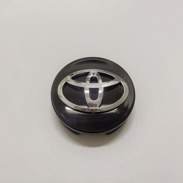 4 st galvaniserade svarta 62mm Toyota-fälgar med cap, logga log