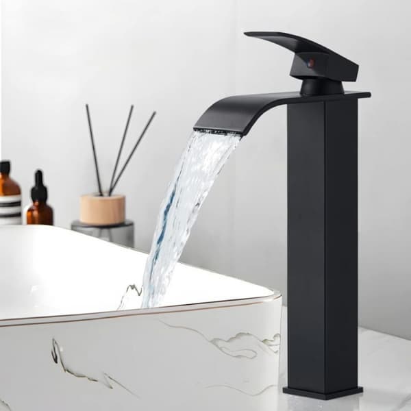 Badkran Moderne Vannfall Design Svart Vask Kran Holdbar