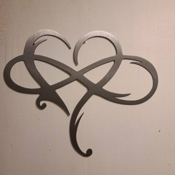 Evig kärlek smidesjärn dekoration inomhus ornament metall vägg