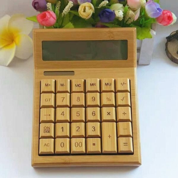 Kalkylator i bambu med stor display