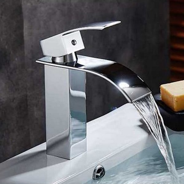 Bassängkran, kopparventilkropp, vattenfallskran, handfat, upphöjd