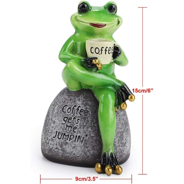 Sød frøfigur i harpiks, der sidder på stenstatue - sød, kreativ og sjov