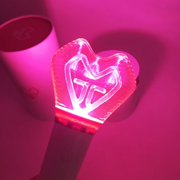 Girls' Generation virallinen Lightstick -versio Support Stick