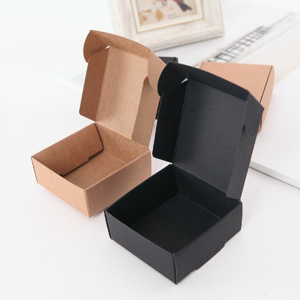 50 mustaa lahjapakkausta, Vintage Square Paper Box Container, Vale