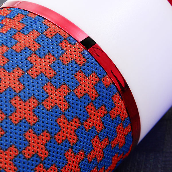 Kannettava langaton Bluetooth-kaiutin, HD-stereo ja 360°Surround S