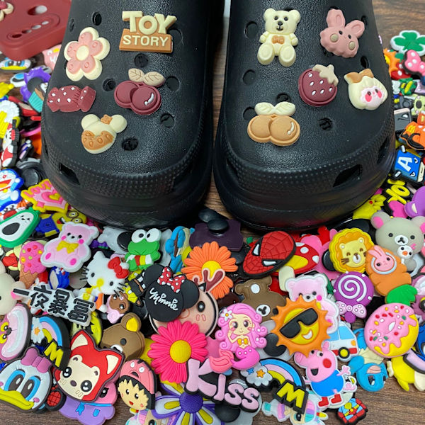 100 kappaleen irrotettava koristelukitti, DIY tyttö ja poika