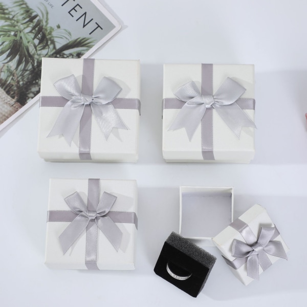 Set of 4 pieces, 4 sizes, white gray ribbon with sponge pad, bow