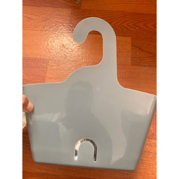 Harmaa suihkukori koukulla Mitat: 25 x 9 x 28 cm suspensio