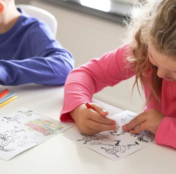Väritettävät Peppi-tarrat, sis. kynät White