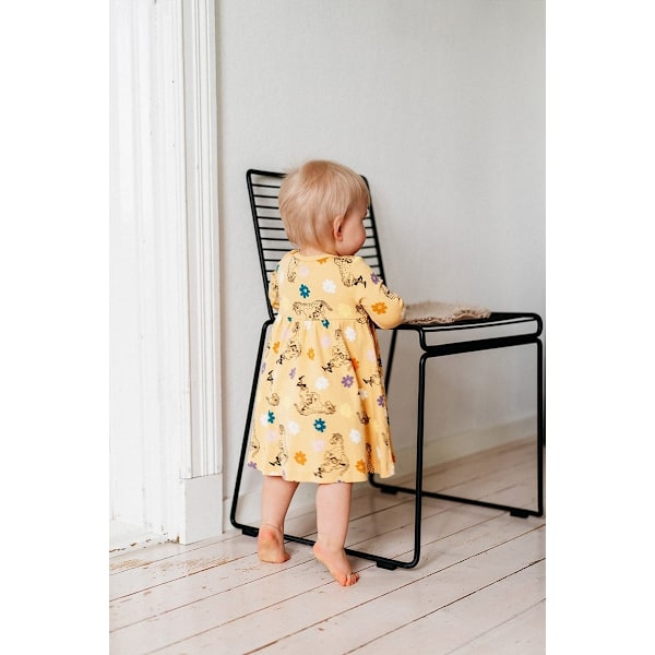 Pippi Langstrømpe-Blomster kjole baby beige Beige 62