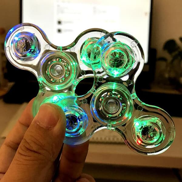 Lysande LED-valo Spinner Käsihyrrät Hehku pimeässä valossa