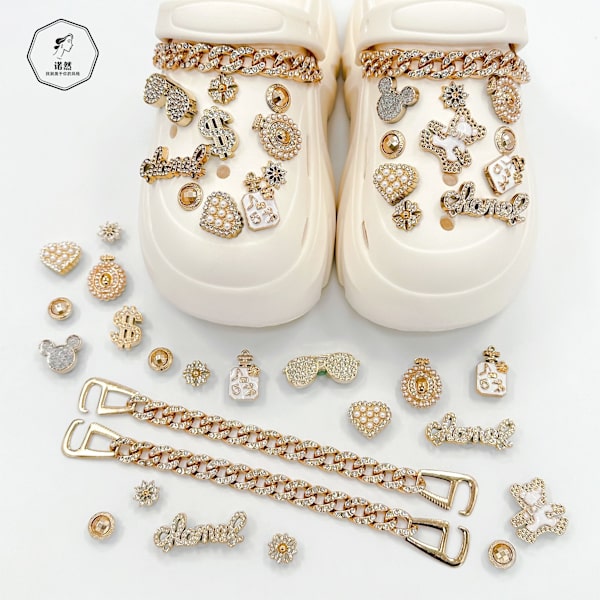 Skoberlocker Flower Croc Charms -koruihin, 22 kpl Skoberlocker Croc Charms -koruihin | Rannekoru Rannekorutarvikkeet | Juhlapalvelukset | Syntymäpäivälahja