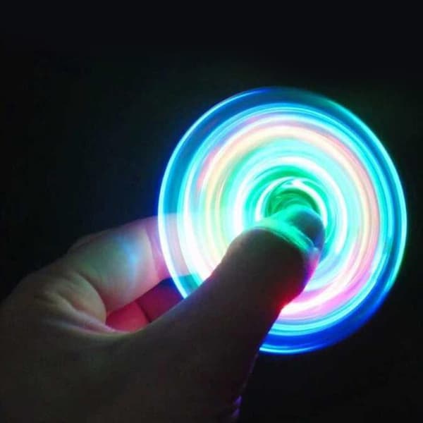 Lysande LED-valo Spinner Käsihyrrät Hehku pimeässä valossa