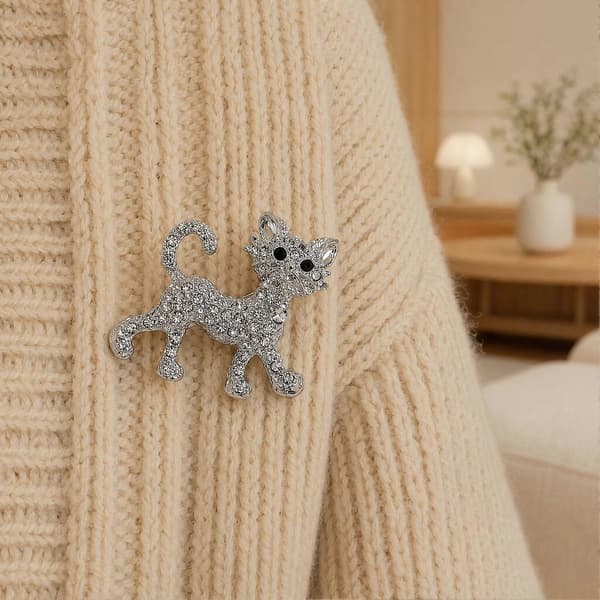 Kat-formet broche – Rhinsten & Legesyg – til Sweater Silver