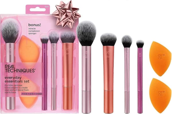 Everyday Essentials + meikkisienen setti, 6-osainen