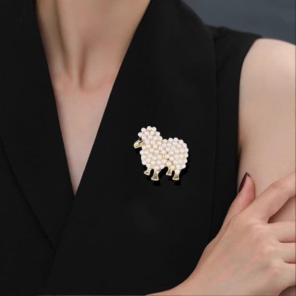 Tegneserie-stil Pin – 3D-design – for kvinner og jenter Silver