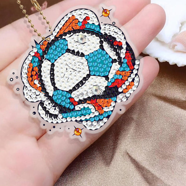 6 stk DIY 5D Fargerike Fotball Diamantmaling Nøkkelring Kit D