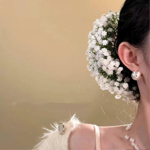Hårnål – Fransblomdesign för eleganta frisyrer White