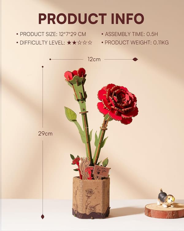Dekorativt trepuslespill med kunstige blomster, 3D-modell i tre