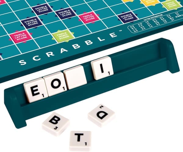 Klassisk Scrabble-spil for voksne og børn, engelsk version, ordspil for 2-4 spillere