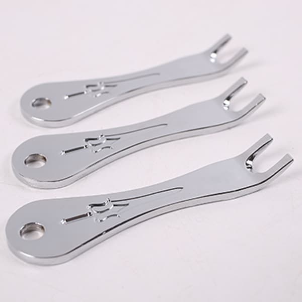 Sett med 3 metallklips for folk akustiske gitarer for strengbinding