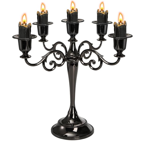 Gotiska ljuskronor, ett centralt dekorativt element för bröllop, kyrkor, eldstäder och Halloween.