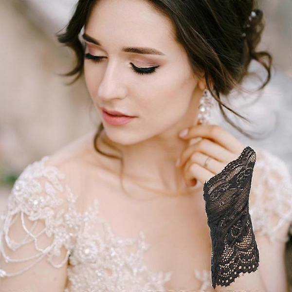 Korte fingerløse blondehandsker til bryllup