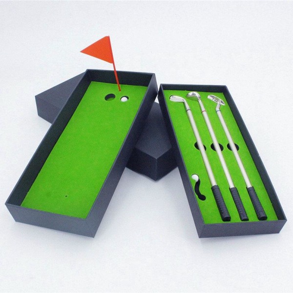 Golfgaver Julegave i form av minimetall golfkøller Golfbane Suvenir Novelty Skrivebordspenner