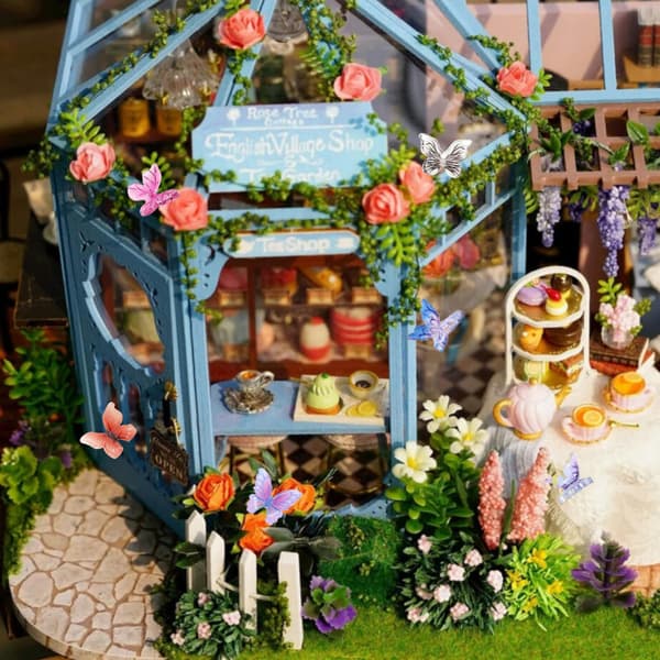 60 mini sommerfugle i harpiks — Miniaturetilbehør til dukkehuse: Fine sommerfugle til hobbyprojekter