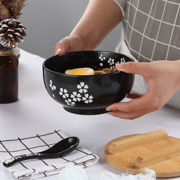 Svart håndtegnet keramisk Ramen nudelskålsett med lokk og skje - Retro servise suppeskål 6,5 tommer