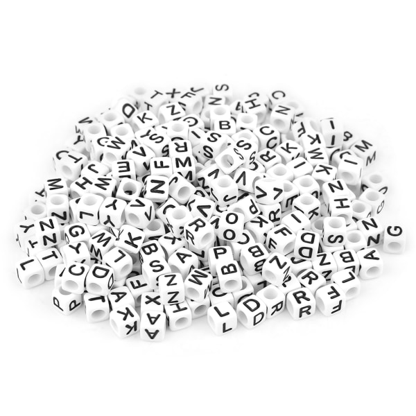 300 stk hvit akryl kube perler A-Z DIY armbånd halskjede tilbehør