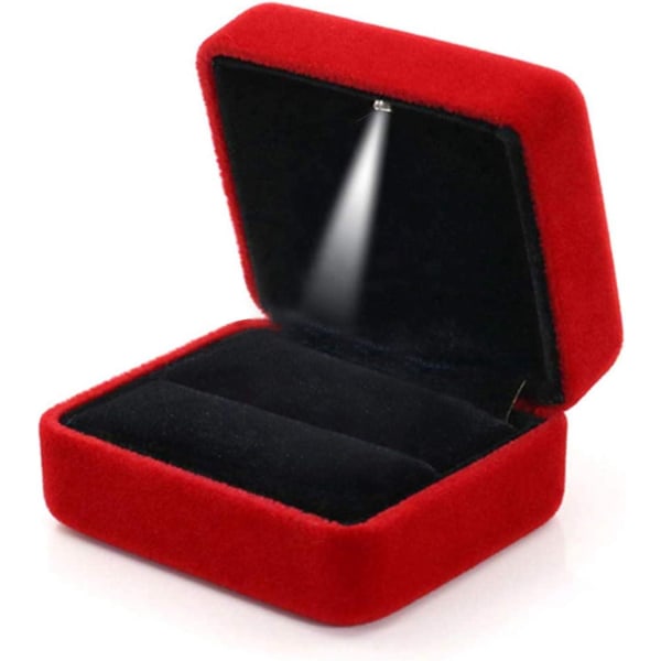 (Punainen) samettisormuslaatikko LED-valorengaslaatikolla häihin, ehdotukseen, kihlaukseen