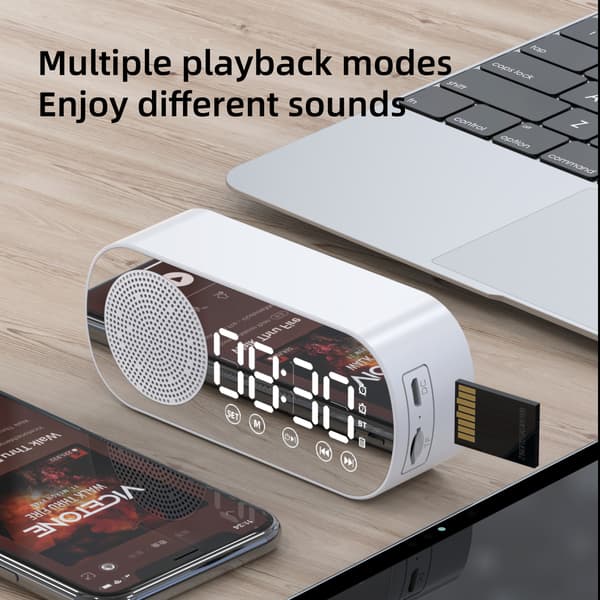 Multifunktionell Smart FM-Radio Bluetooth Högtalare Väckarklocka Spegelklocka (Vit)