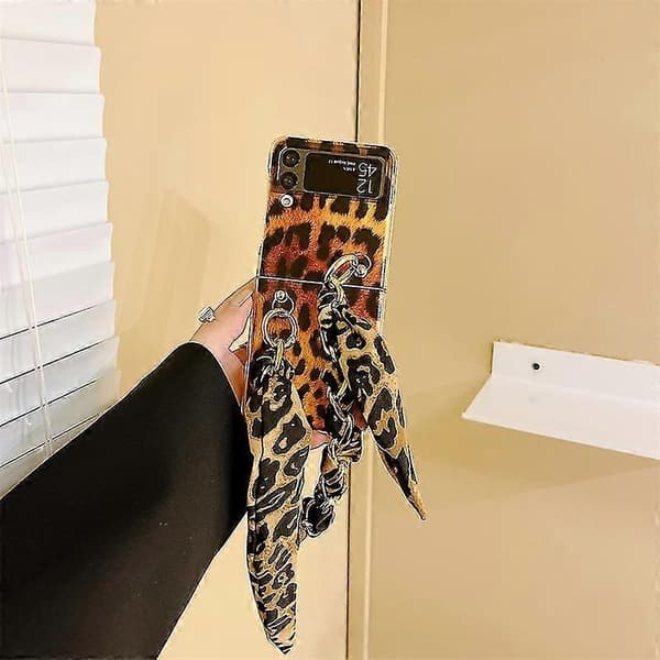 Leopard Pattern Case Compatible With Samsung Galaxy Z Flip 4, Shockproof Hard PC Case With Hand Strap
