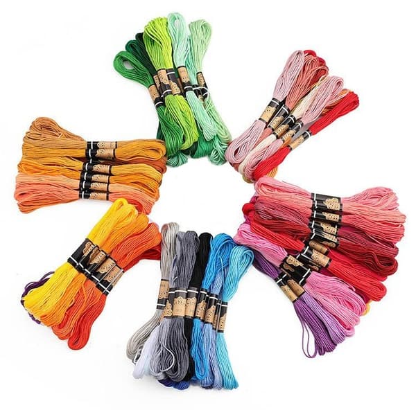 200 nøgler broderigarn / moulinégarn multicolor