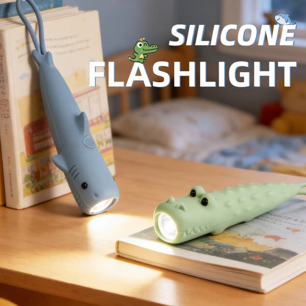 A Cute Animal-Shaped Rechargeable Flashlight, a Portable Dual-Function Hanging LED Flashlight. Green