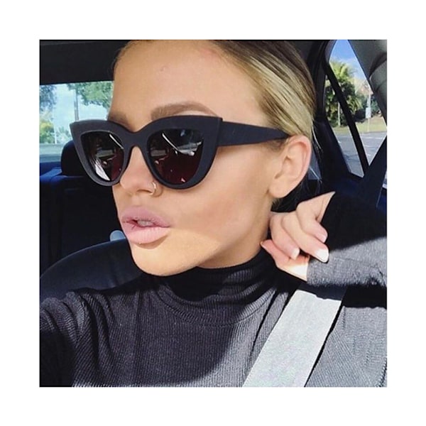Merkkisuunnittelija Vintage Cateye Mustat Aurinkolasit Naiset UV400 Oculos-Musta
