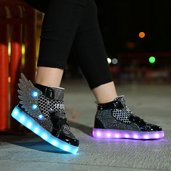 Børne Lysende Sko LED USB Opladning Blinkende Høj-Hælede Vinger Sneakers sort black 30