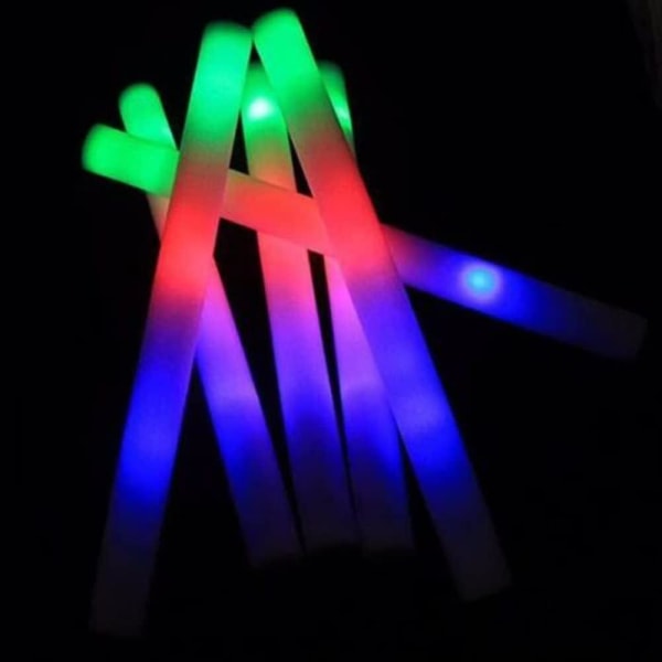 100 stk. LED Glow Sticks, Lysende Skum Sticks, Flerfarvede Blinkende Skum Sticks til Fest, Koncert, Bryllup, Festartikler