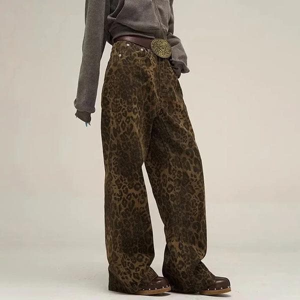 Bruna leopardjeans - Dambyxor i denim med vida ben - Leopardmönster leopardtryck leopard print M